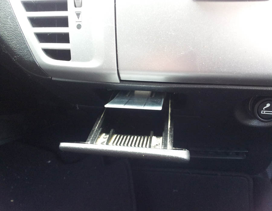 Honda FRV I-VTEC SE ashtray